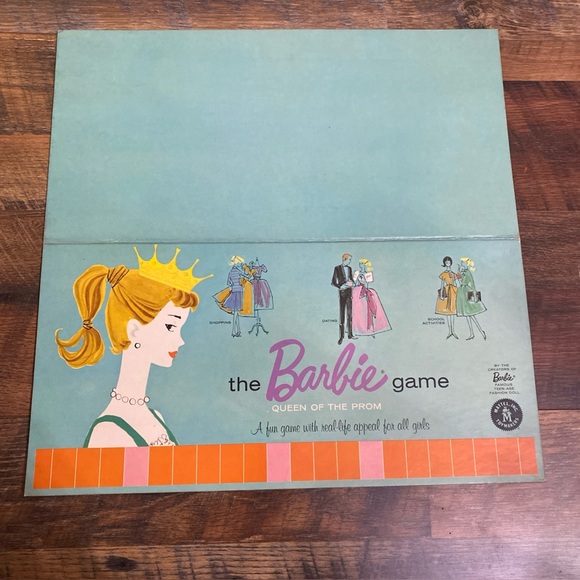 Mattel The Barbie Game Queen of the Prom Fashion Board Game Vintage 1960 - Picture 3 of 5
